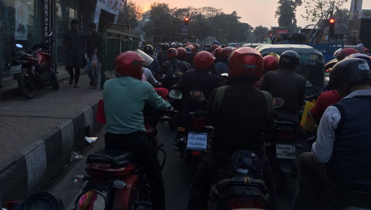 Unsafe helmet use by bike users growing ‘for lack of monitoring’