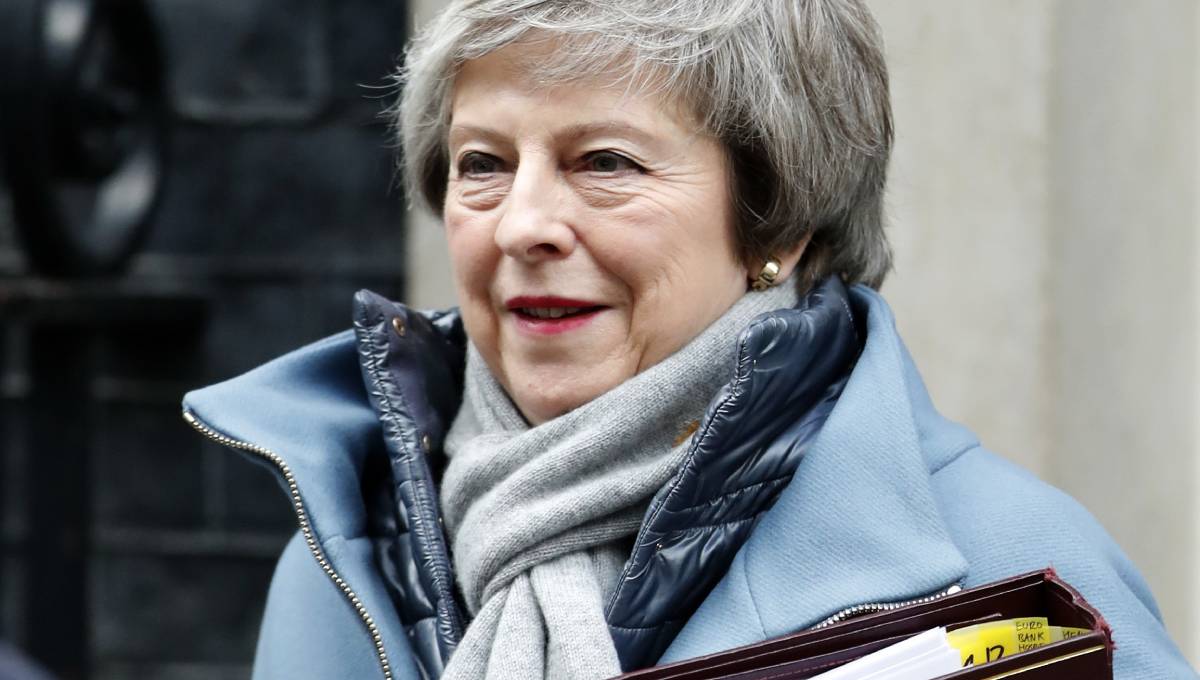 Showdown looms as UK lawmakers clash over May's Brexit deal