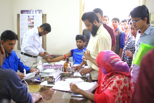 Lack of doctors during eid may spell further trouble on dengue patients