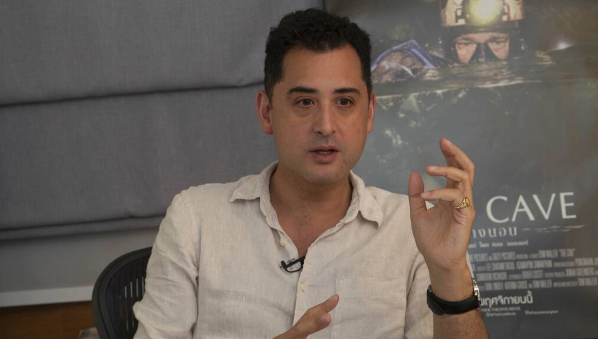 Director promises dank thrills in Thai cave boys rescue saga