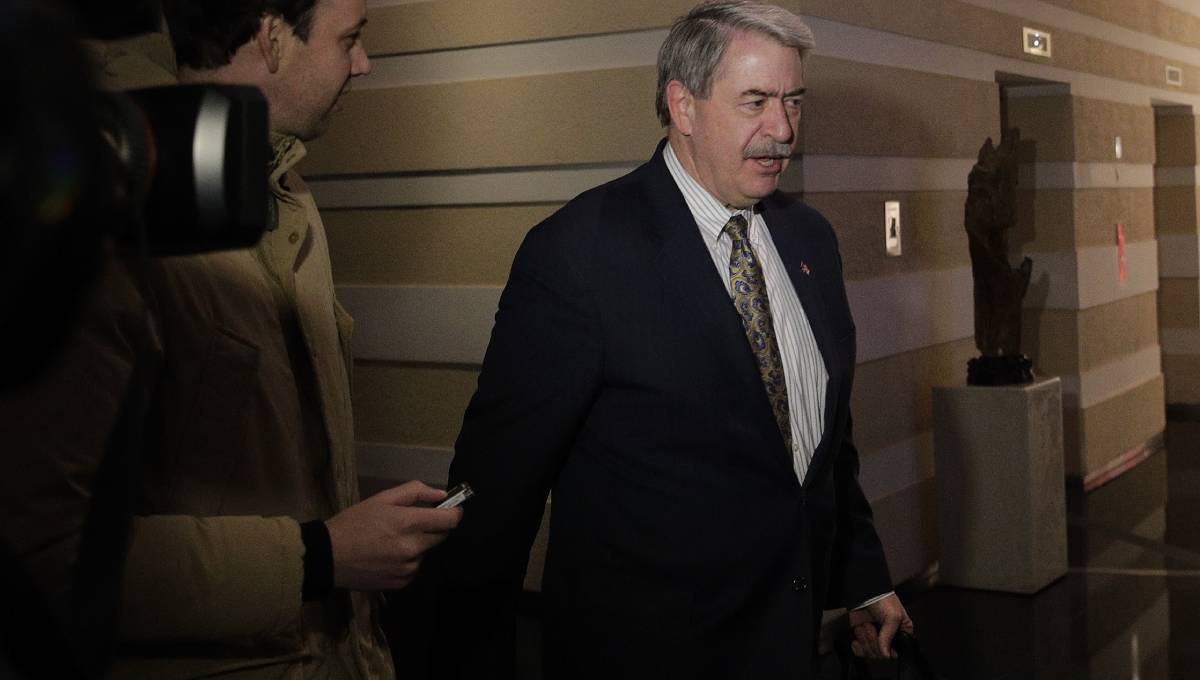 US, China extend talks on trade battle for 3rd day