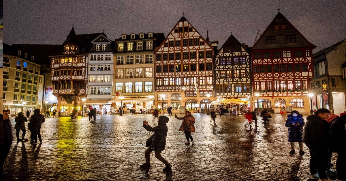 German jobless rate stays at 4.8% despite lackluster economy