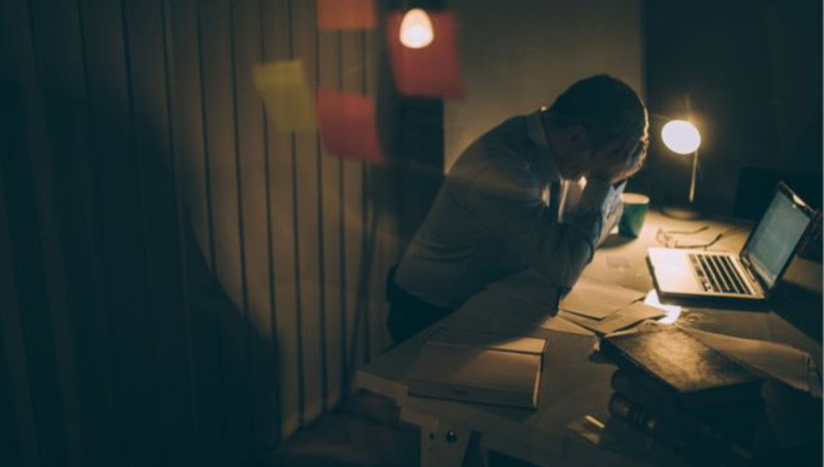 Long working hours 'linked to stroke risk'