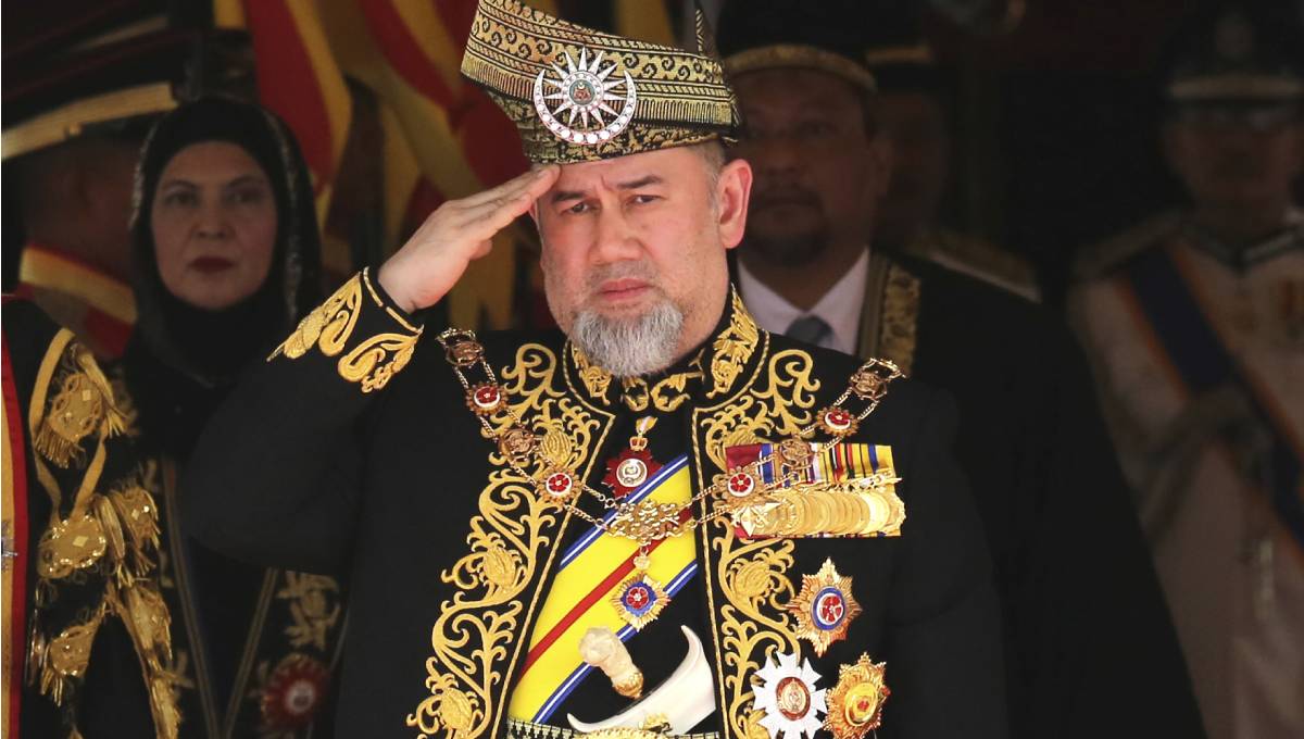 Malaysia royals to pick new king Jan. 24 after abdication