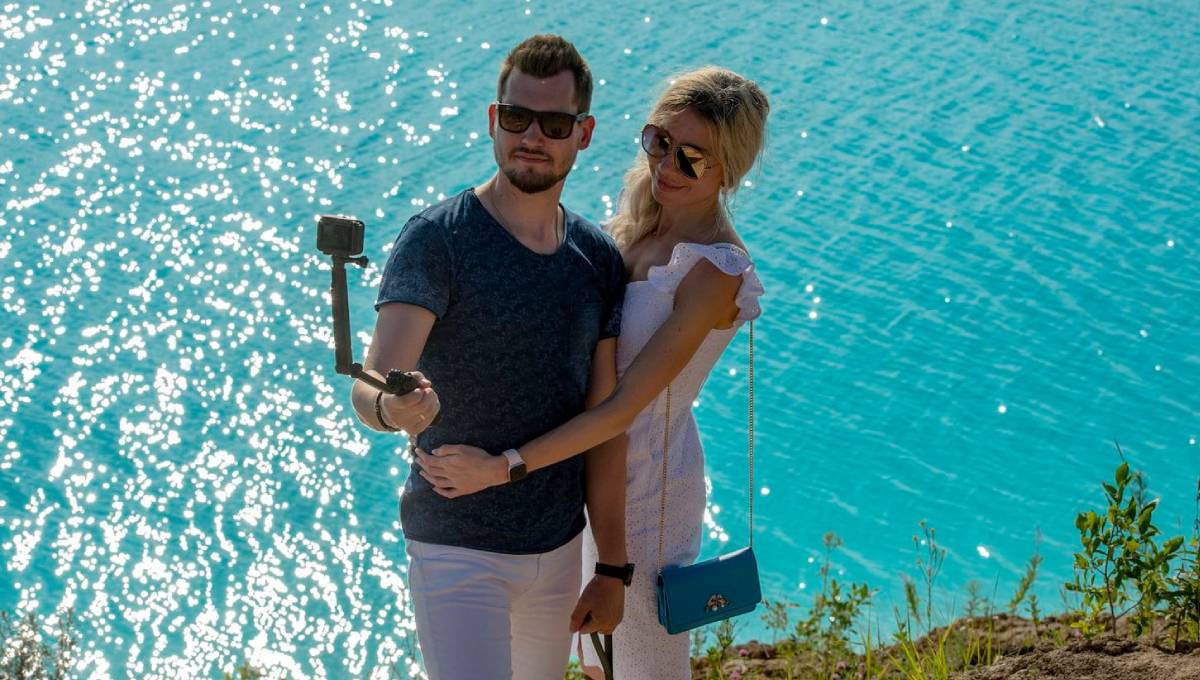 Toxic lake in Russia's Siberia becomes selfie sensation