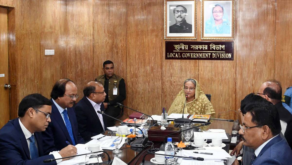 Work out master plan to protect cultivable lands: PM