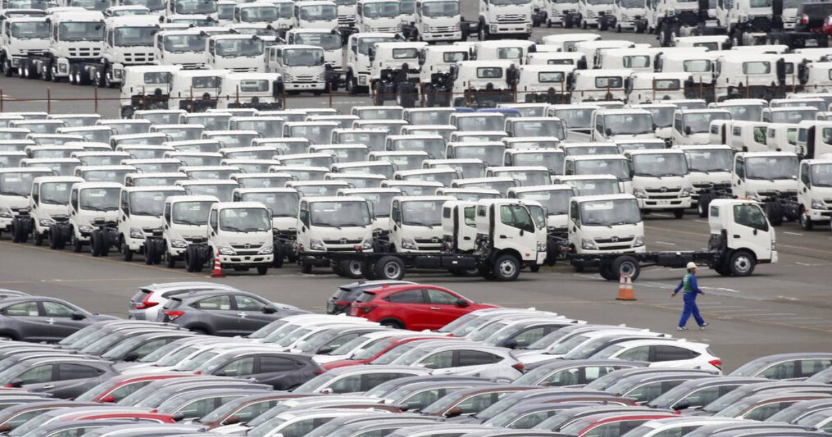 Japan has second straight year of red ink on trade last year