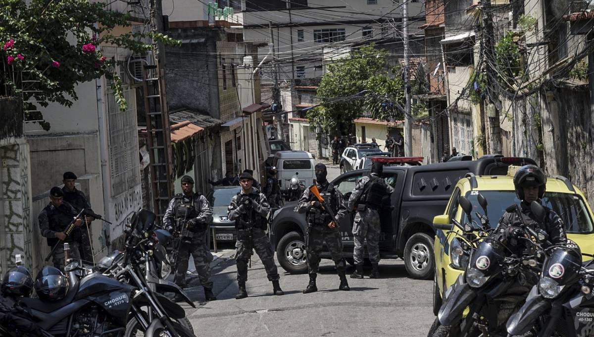 13 suspected drug traffickers killed in Rio shootout
