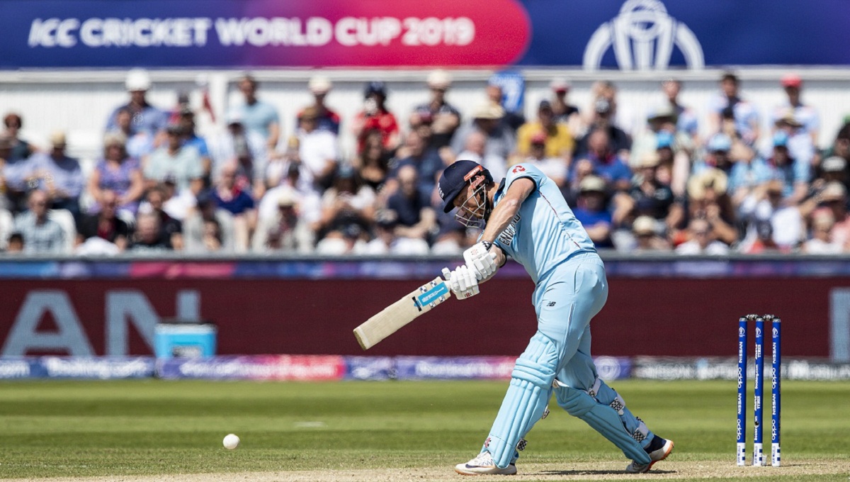 Jonny Bairstow takes England to 305