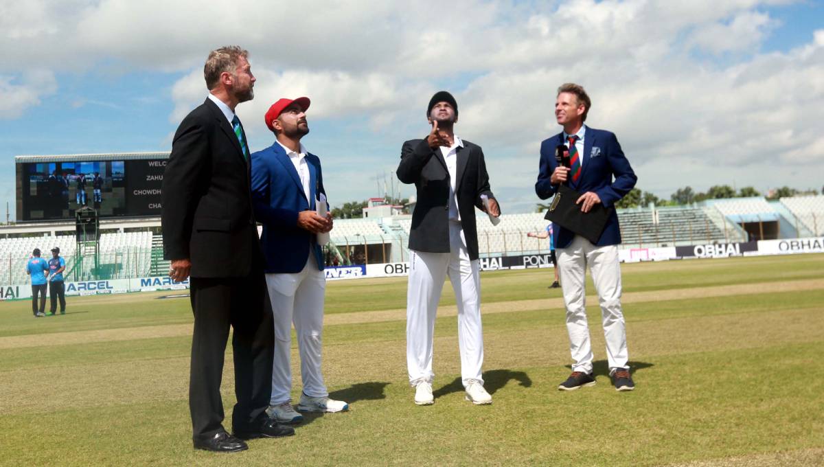 Afghanistan bat first as Bangladesh go with all-spin attack