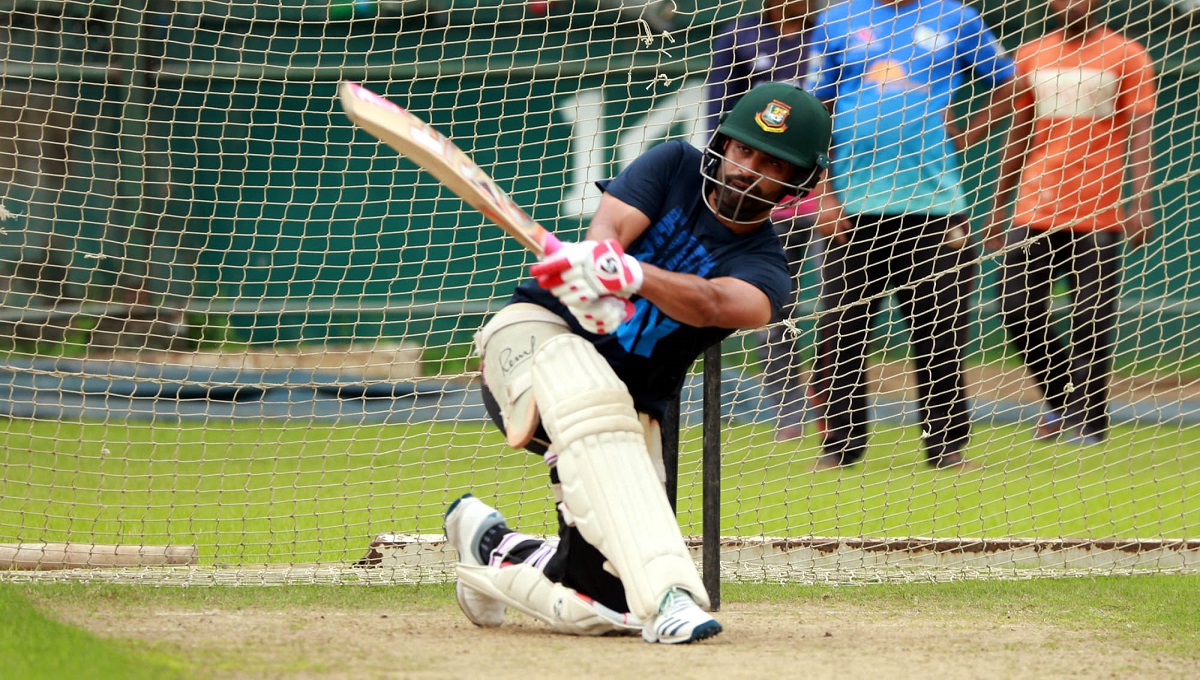 Senior cricketers sweat over fitness test