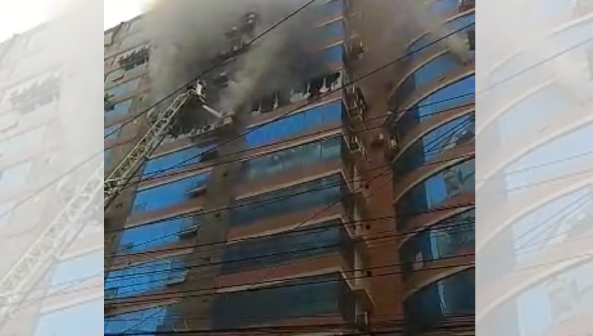 Fire at Zaman Tower in city