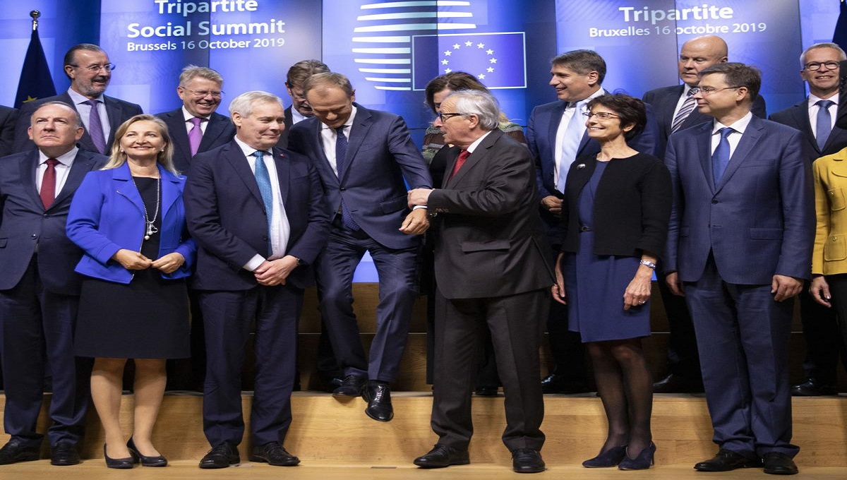 Brexit talks inch closer to a deal ahead of summit