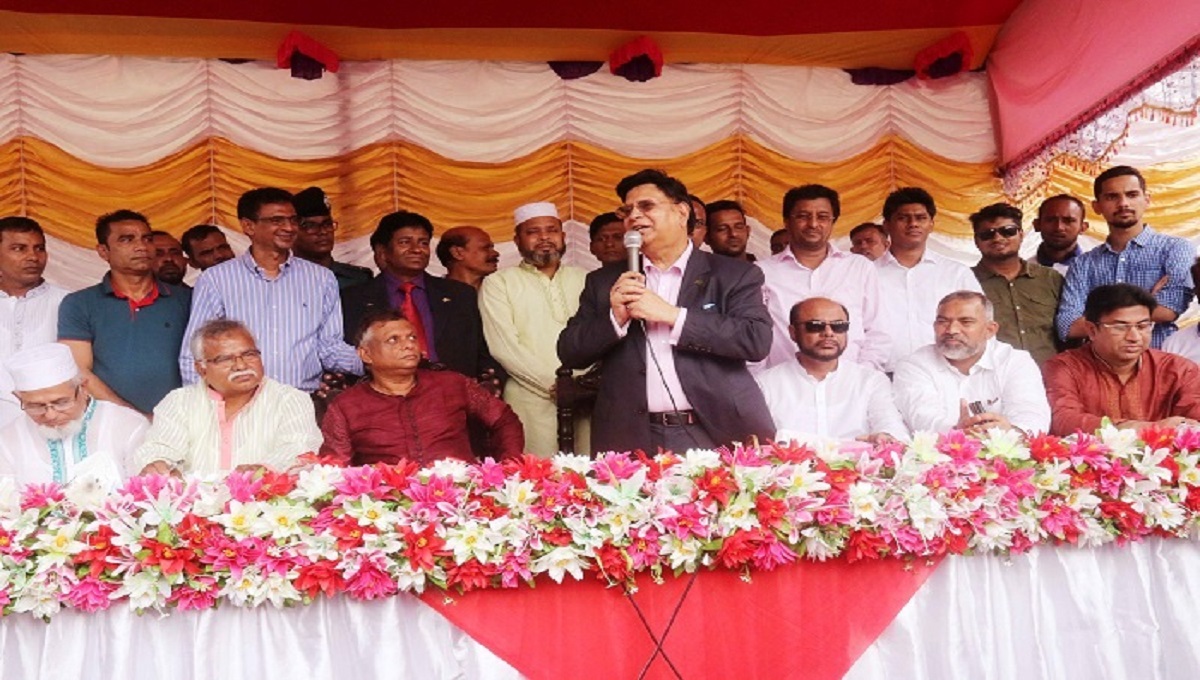 FM clears ‘misperception’ over LPG export, water-sharing issues