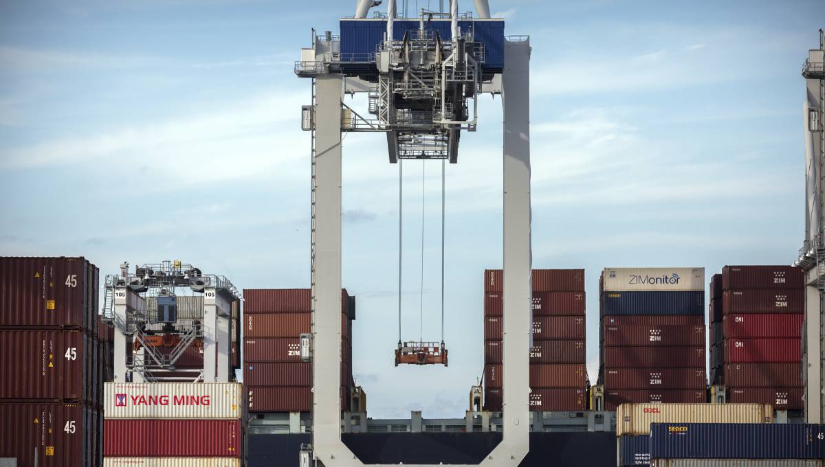 China 2018 trade growth slowed as US trade battle heated up