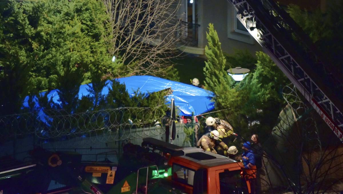 Military helicopter crashes in Istanbul: 4 soldiers killed