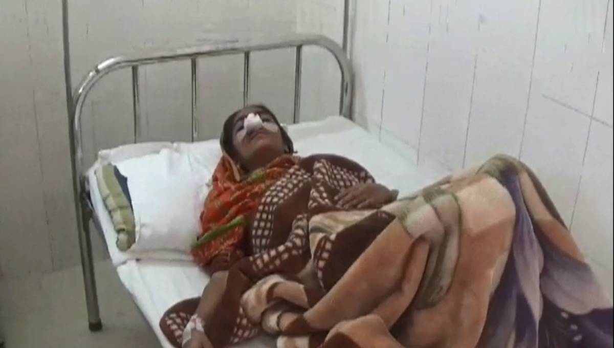 3 of a family stabbed in Ashulia