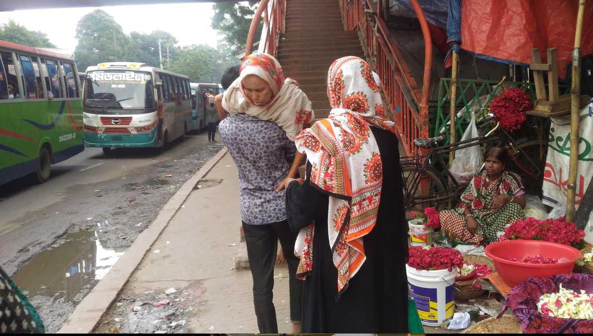 Foot Overbridges: Accessibility remains a sticking point