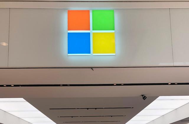 Microsoft cloud growth beats expectations
