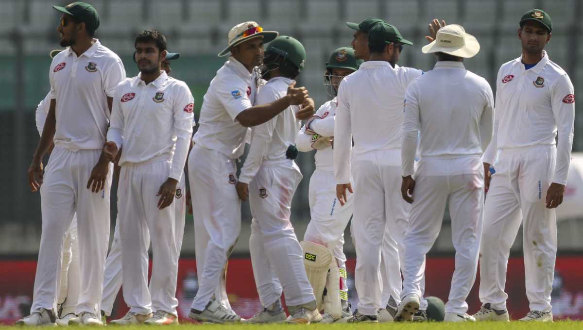 Follow-on looms large for Zimbabwe as Bangladesh take 218-run lead
