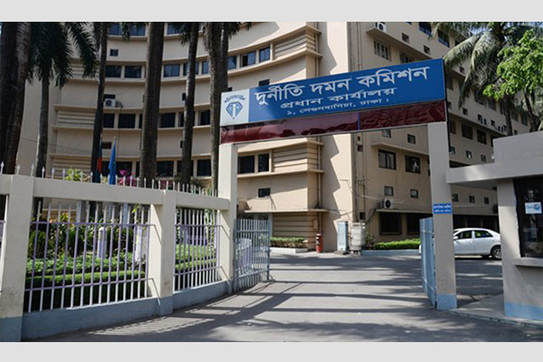 ACC sues ex-MD of Titas Gas  