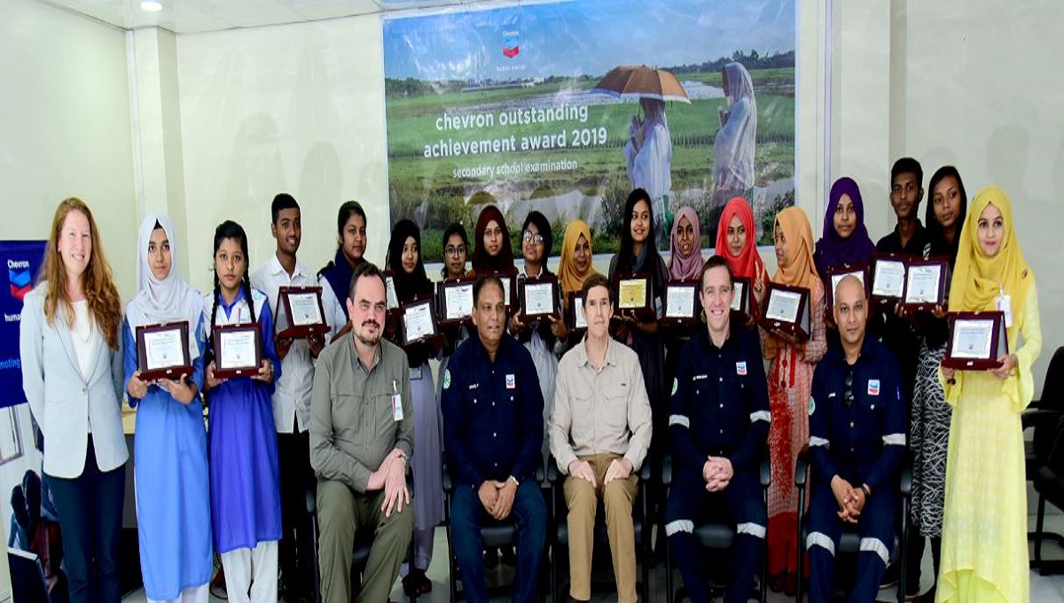 Chevron distributes over 800 scholarships to students near its gas fields