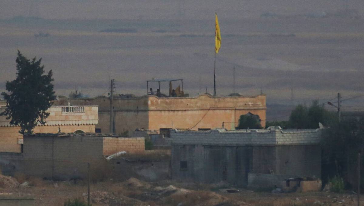 IS militants hit US-backed Kurdish fighters in north Syria