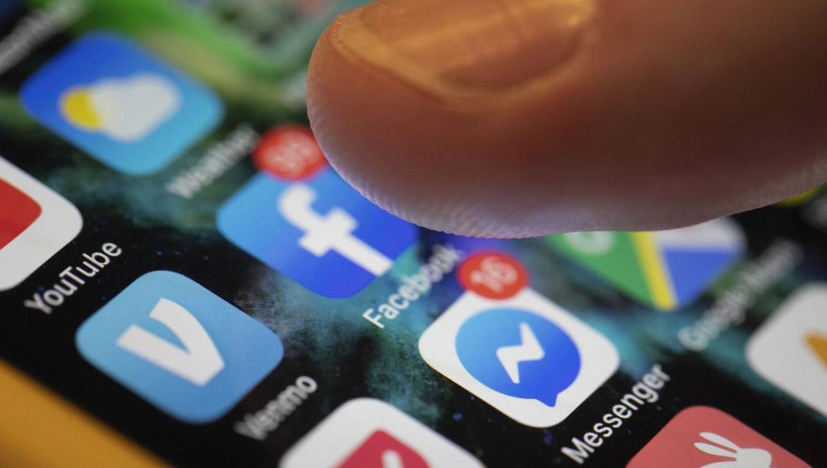 Privacy questions as humans reviewed user audio at Facebook