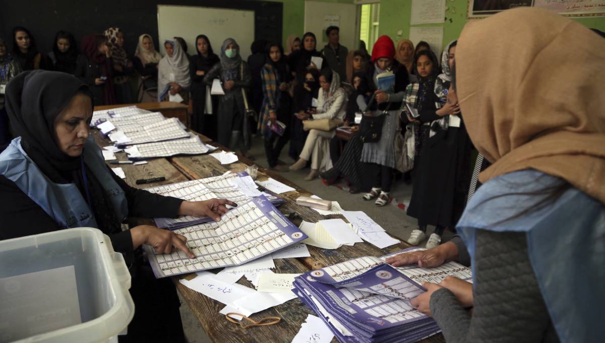 Afghanistan postpones presidential election